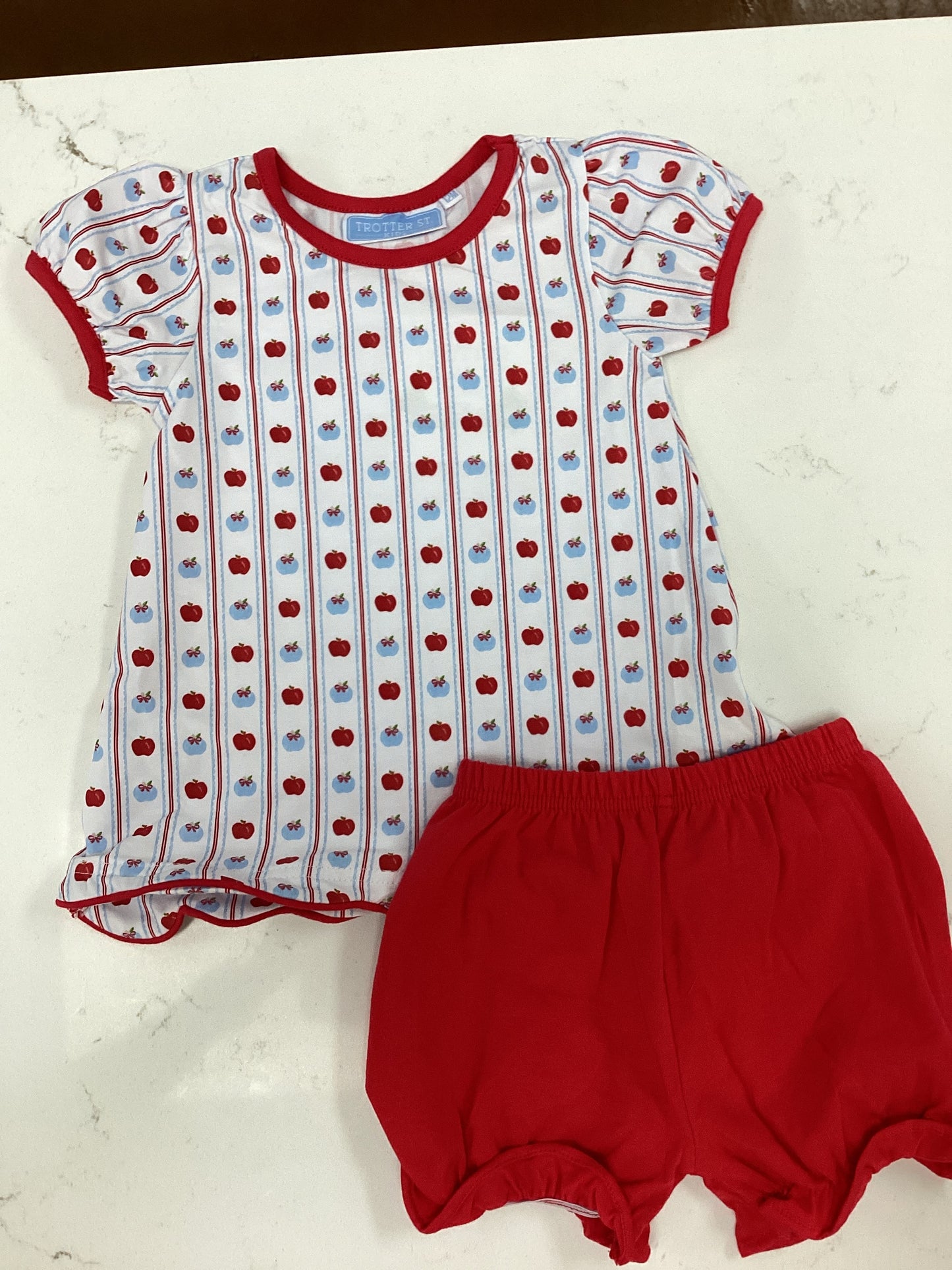 TS Girls Apple Print Set