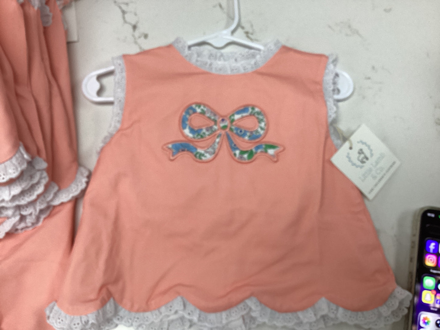 Little Lamb & Co Pink set with floral bow