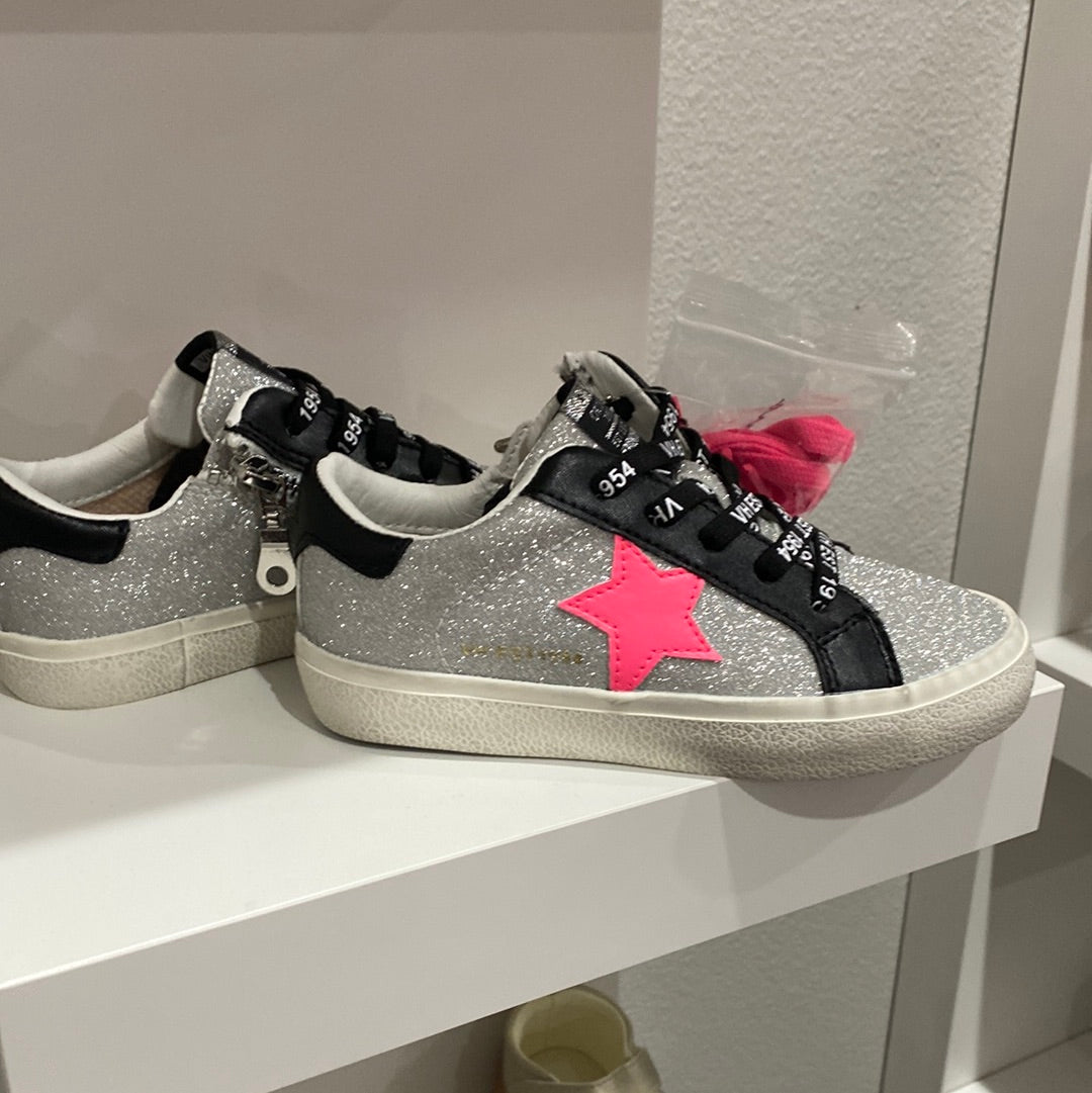 VH Black with Silver Hot Pink Star