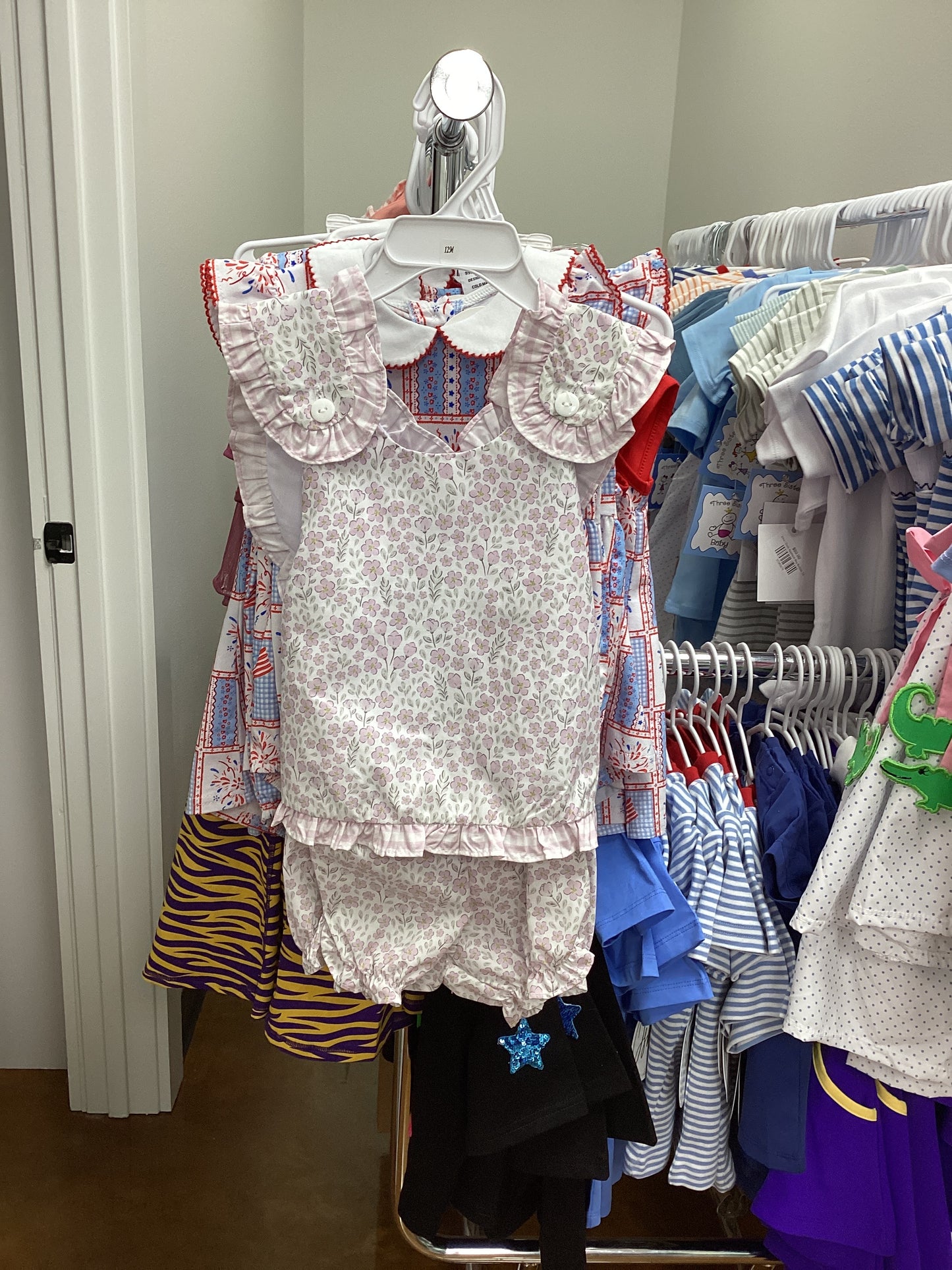 Krewe Floral Set with ruffles